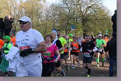 02 Marathon Cheverny 158 * 680 x 453 * (177KB)